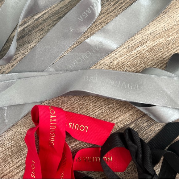 Louis Vuitton ribbon authentic - Picture 2 of 5